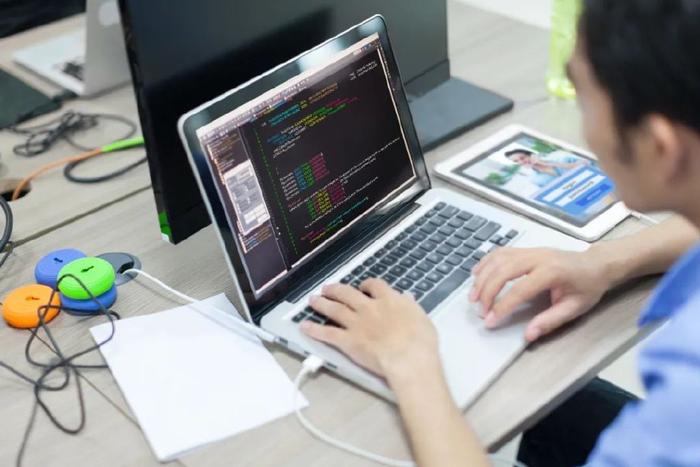 企業(yè)為何青睞軟件外包？揭秘其背后多重優(yōu)勢